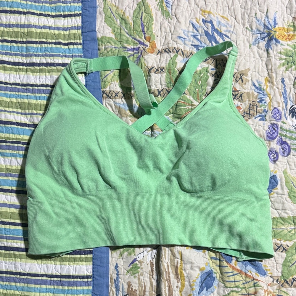 NVGTN Pistachio Enchant Seamless Bra